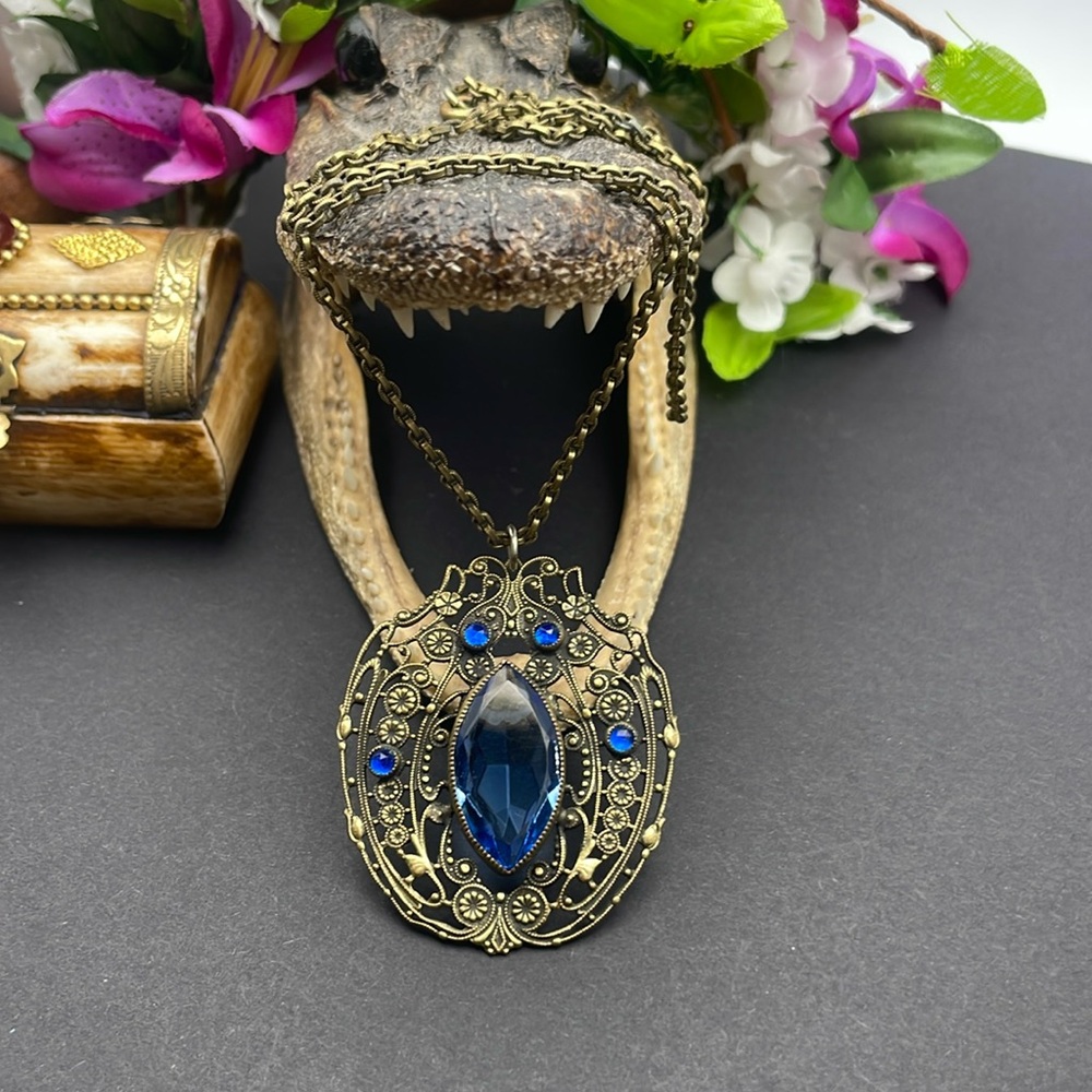 Czech glass pendant necklace A38 🔥